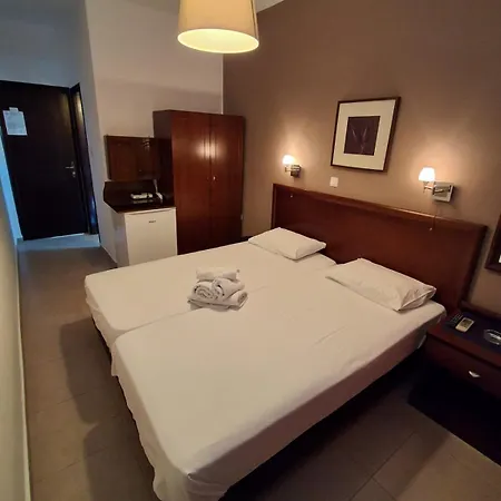Elena's House Aparthotel *