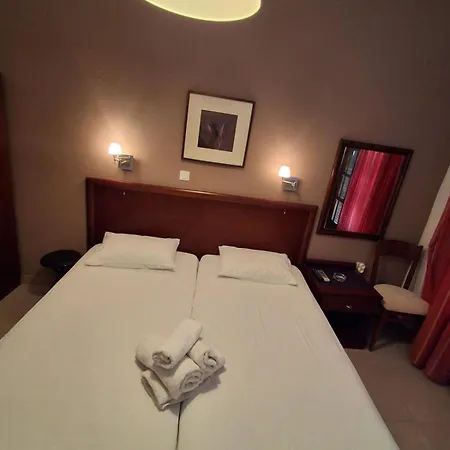 Elena's House Aparthotel *