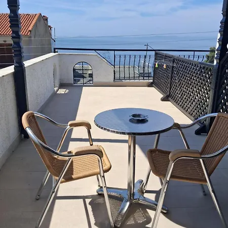Aparthotel Elena's House Neos Marmaras